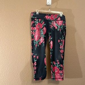 Albion Fit Antigua Pink Floral Cropped Leggings Large.